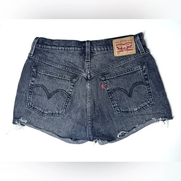 Levis Women's Dark Gray Denim Shorts Size- 28 - Picture 5 of 5